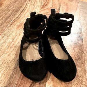 Black suede Old Navy ballet flats with Velcro strapsfor baby/toddler girl.